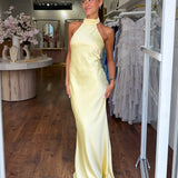 ZEYNEP | Robe maxi en satin élégante avec décolleté halter