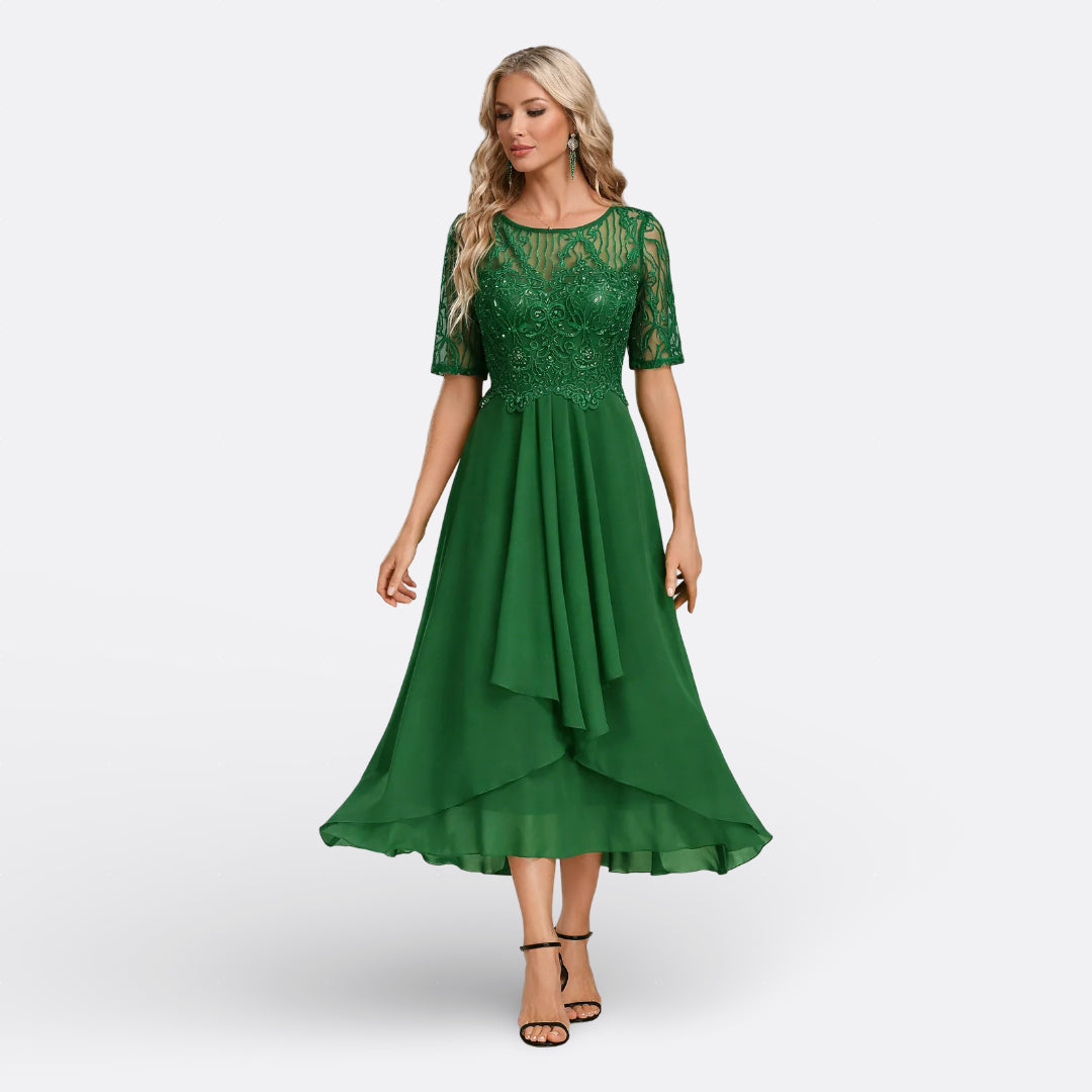 Mariana - Robe en dentelle à manches courtes
